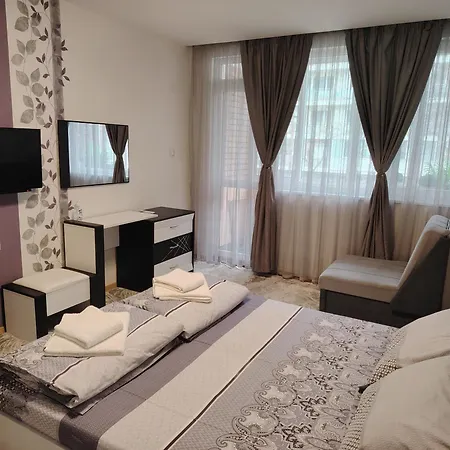 Ani - Spacious 3-bedroom Apartment, Free Parking,10 Min To Old Town * Велико Търново