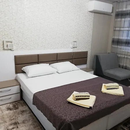 شقة Ani - Spacious 3-bedroom Apartment, Free Parking,10 Min To Old Town فيليكو ترنوفو