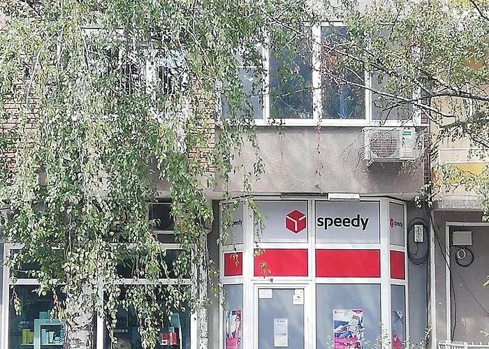 Ani - Spacious 3-bedroom Apartment, Free Parking,10 Min To Old Town