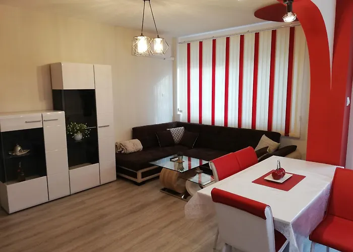 Ani - Spacious 3-bedroom Apartment, Free Parking,10 Min To Old Town Tırnova