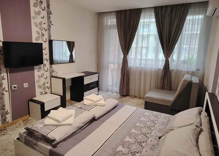 Ani - Spacious 3-bedroom Apartment, Free Parking,10 Min To Old Town * Tırnova