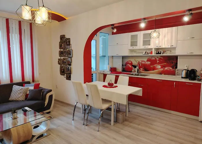 Ani - Spacious 3-bedroom Apartment, Free Parking,10 Min To Old Town Apartament Wielkie Tyrnowo